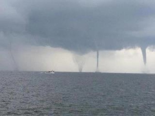 stunning waterspout images from louisiana climate central