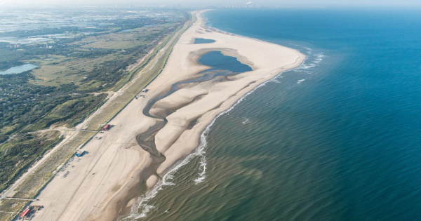 How the Dutch are building coastal protection for less — with nature’s help